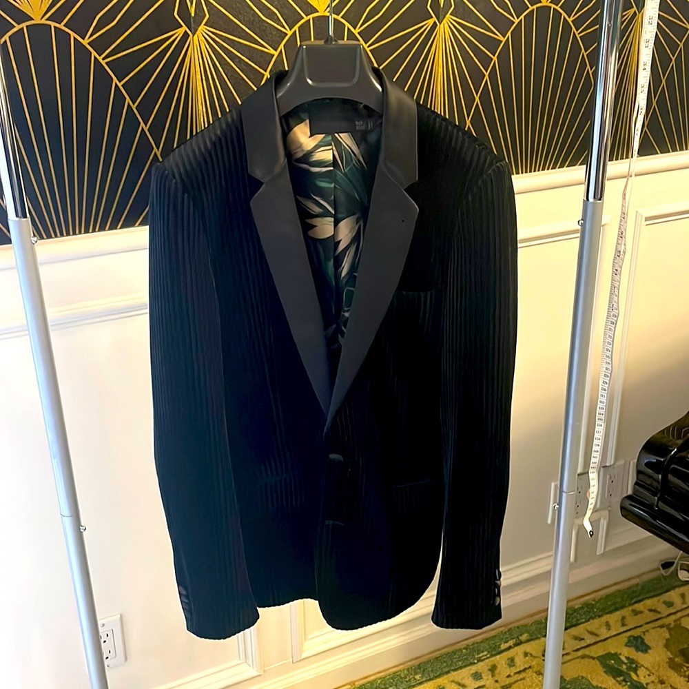 ASOS men’s velvet dinner blazer